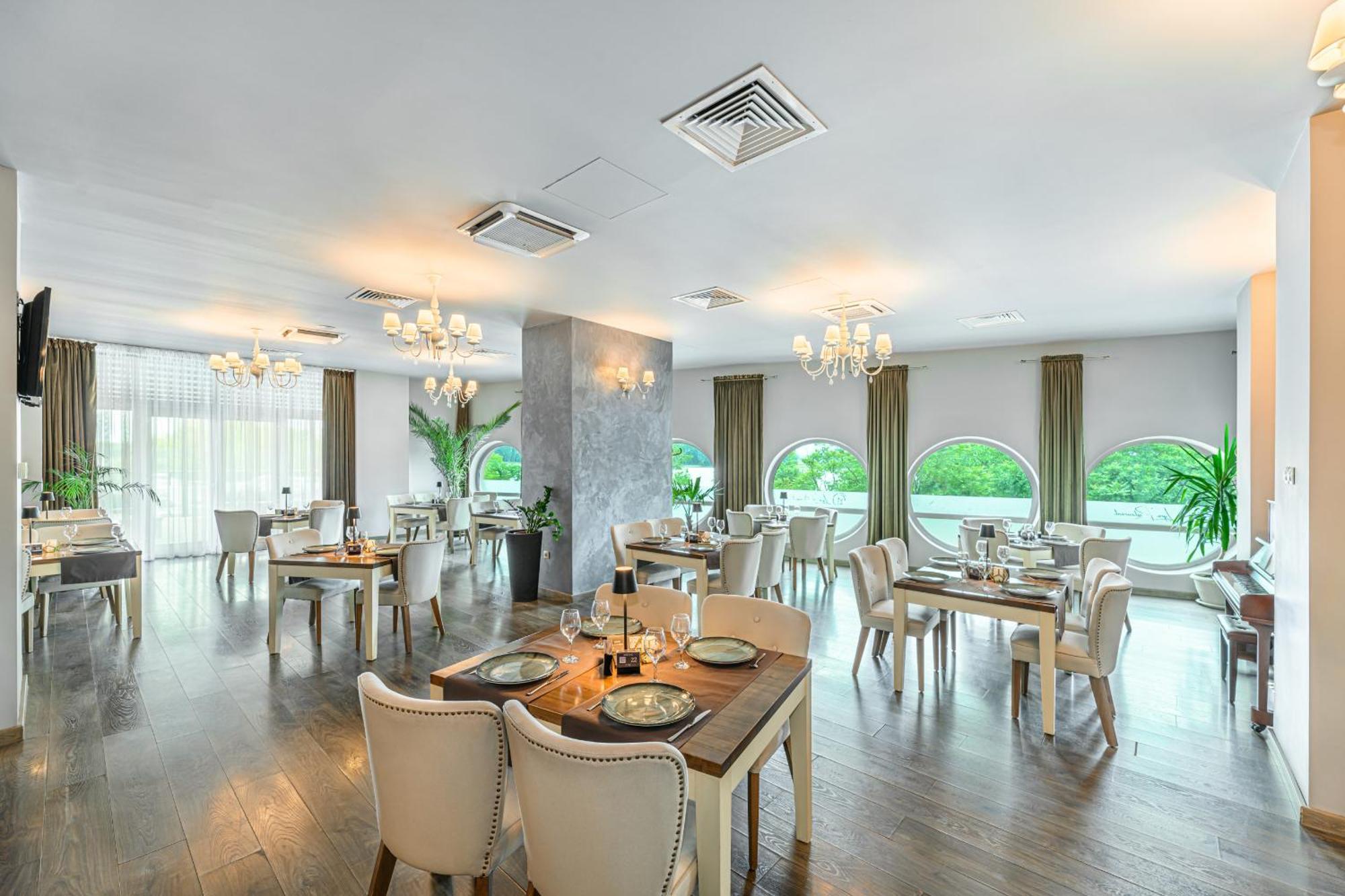 Hotel Vega 4*